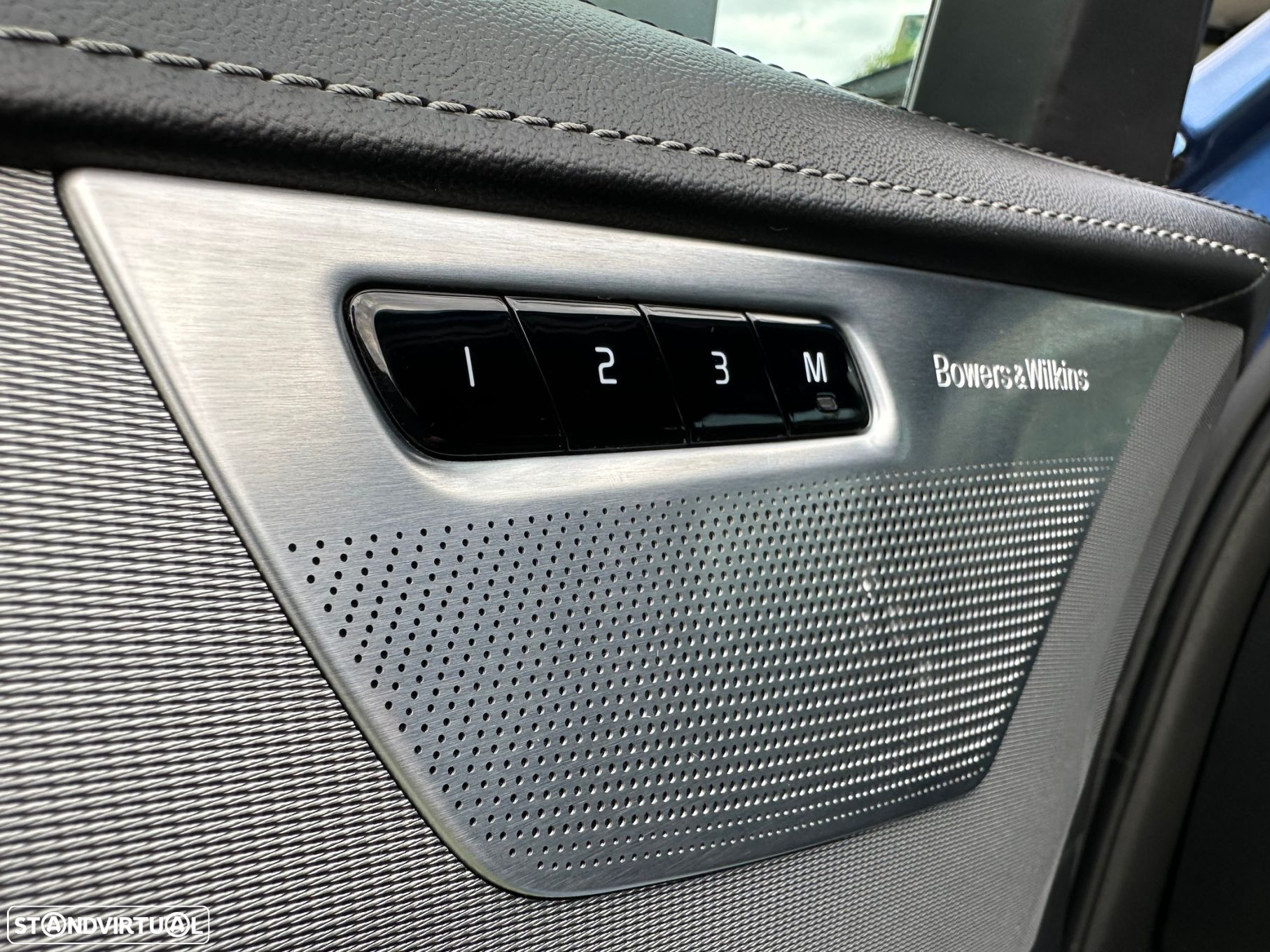Volvo XC 90 2.0 T8 PHEV R-Design AWD - 11