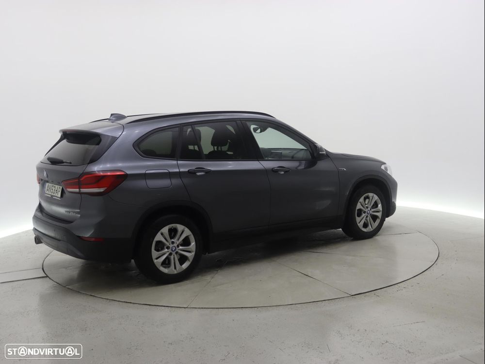 BMW X1 25 e xDrive Corporate Edition - 7