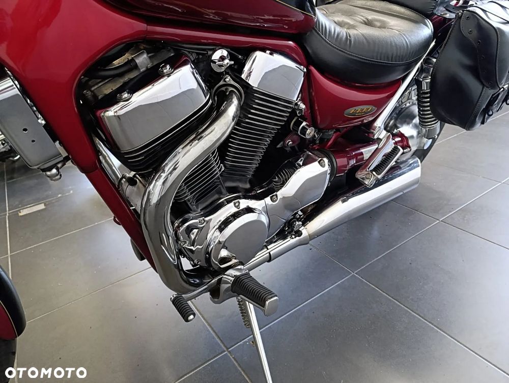 Suzuki Intruder - 9