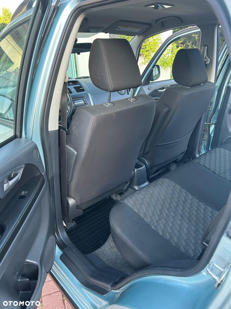 Suzuki SX4 - 9