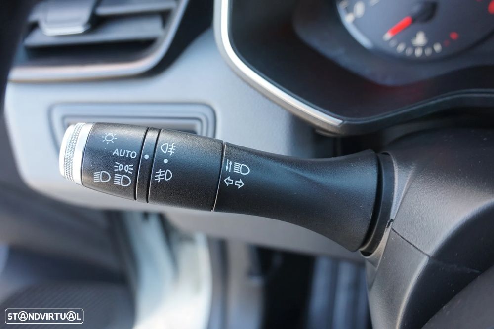 Renault Clio BLUE dCi 85 EXPERIENCE - 29