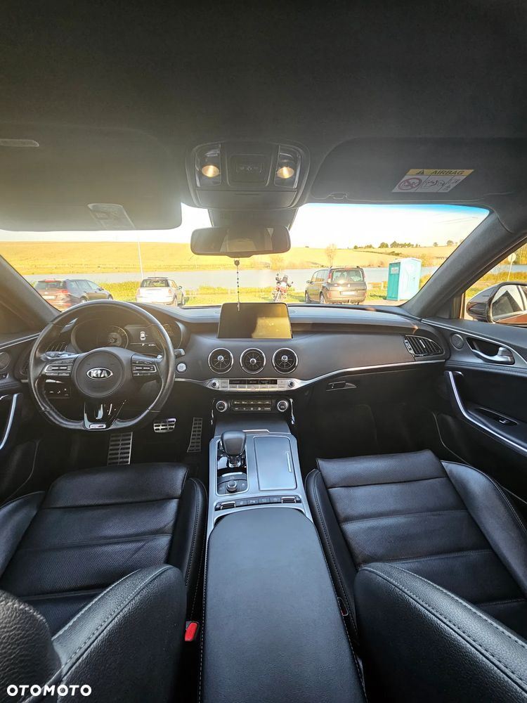 Kia Stinger 2.0 T-GDI GT Line - 17