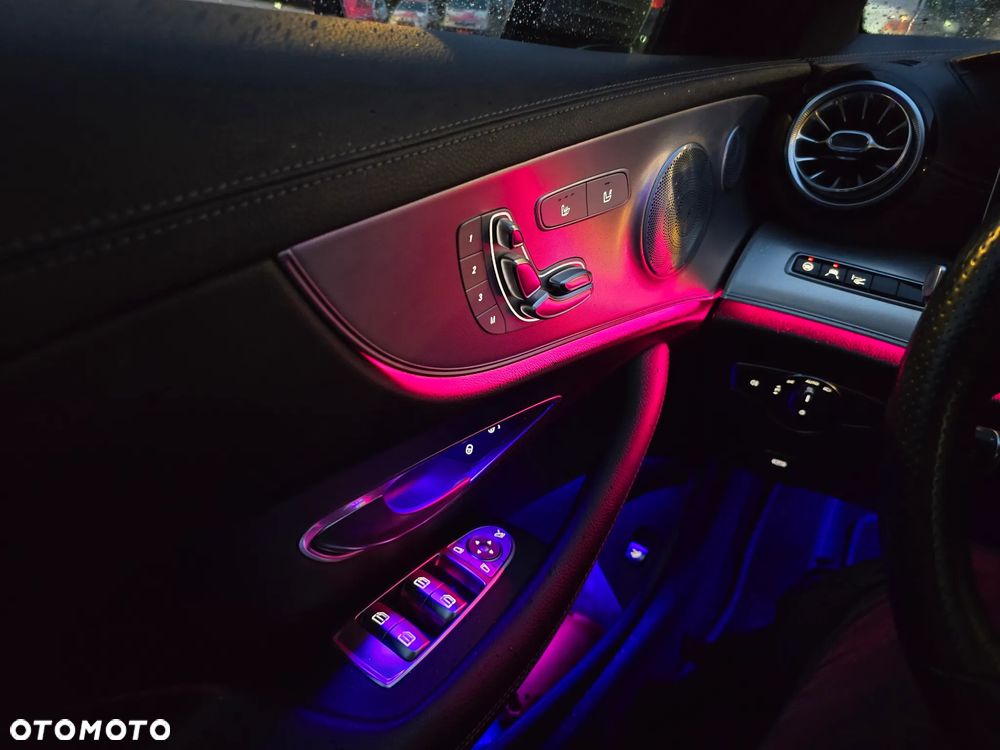 Mercedes-Benz Klasa E 200 Coupe 9G-TRONIC AMG Line - 27