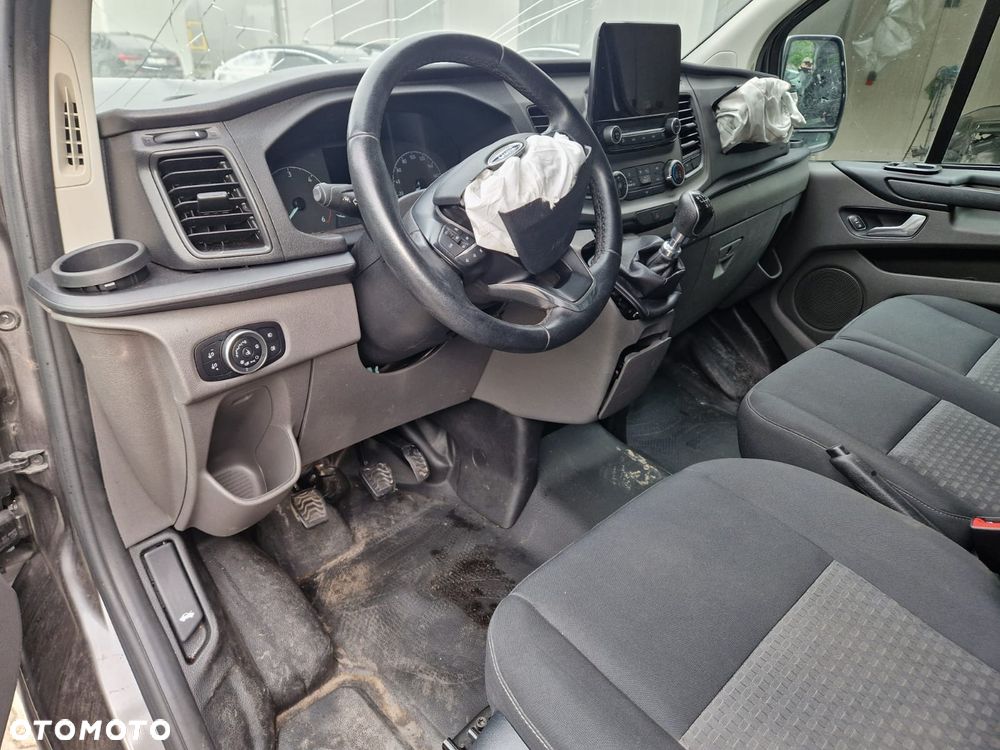 Ford Transit Custom 300 L2H1 Ambiente (bryg.) - 19