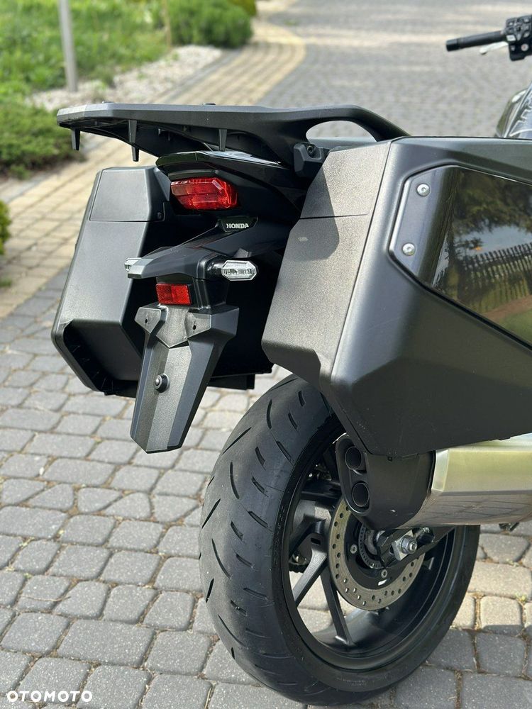 Honda NT - 9