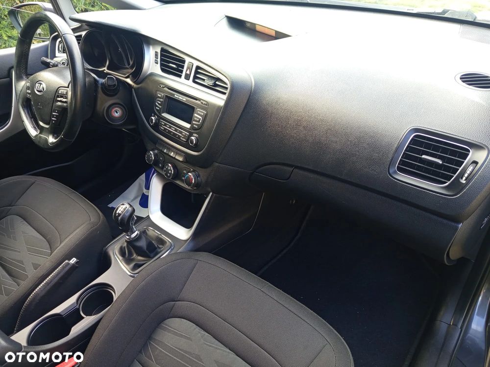 Kia Ceed 1.6 Crdi Comfort + - 34