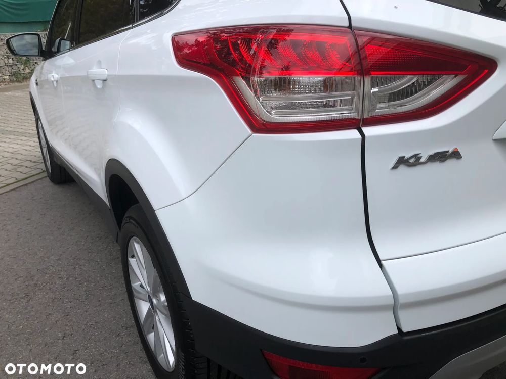 Ford Kuga 2.0 TDCi 2x4 Titanium - 21
