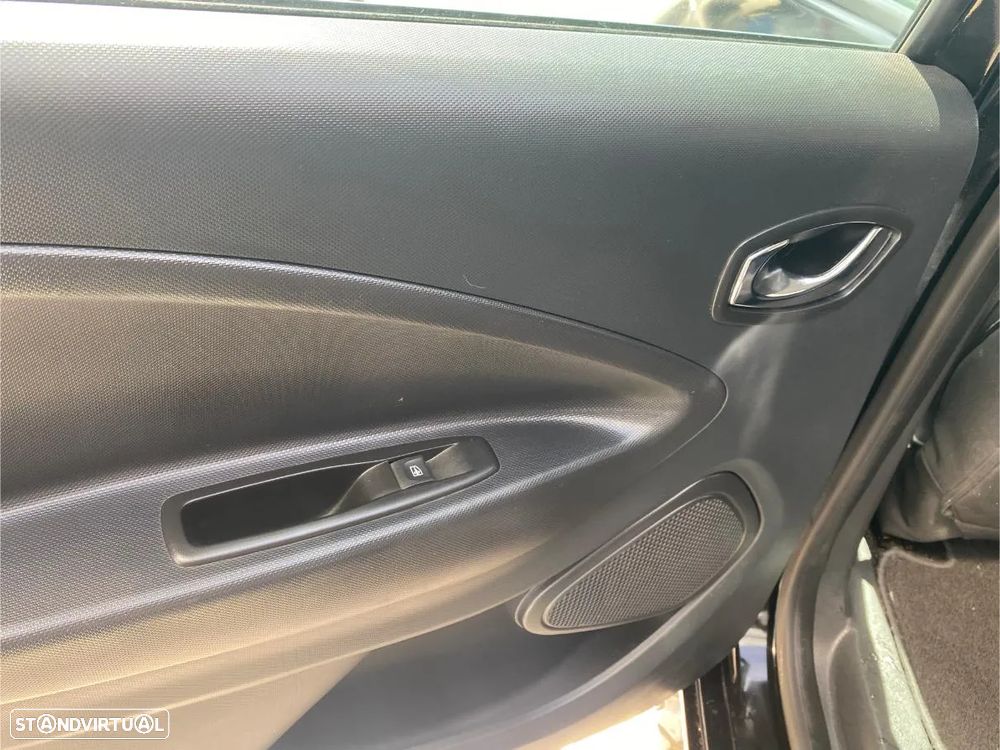 Renault Zoe (c/ Bateria) Limited 40 - 8