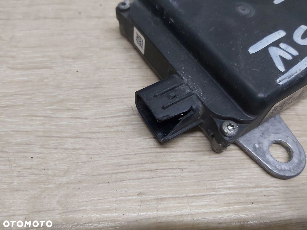 Toyota Prius IV 1,8 xw50 czujnik martwego pola asystent ruchu 88162-0W270 - 2