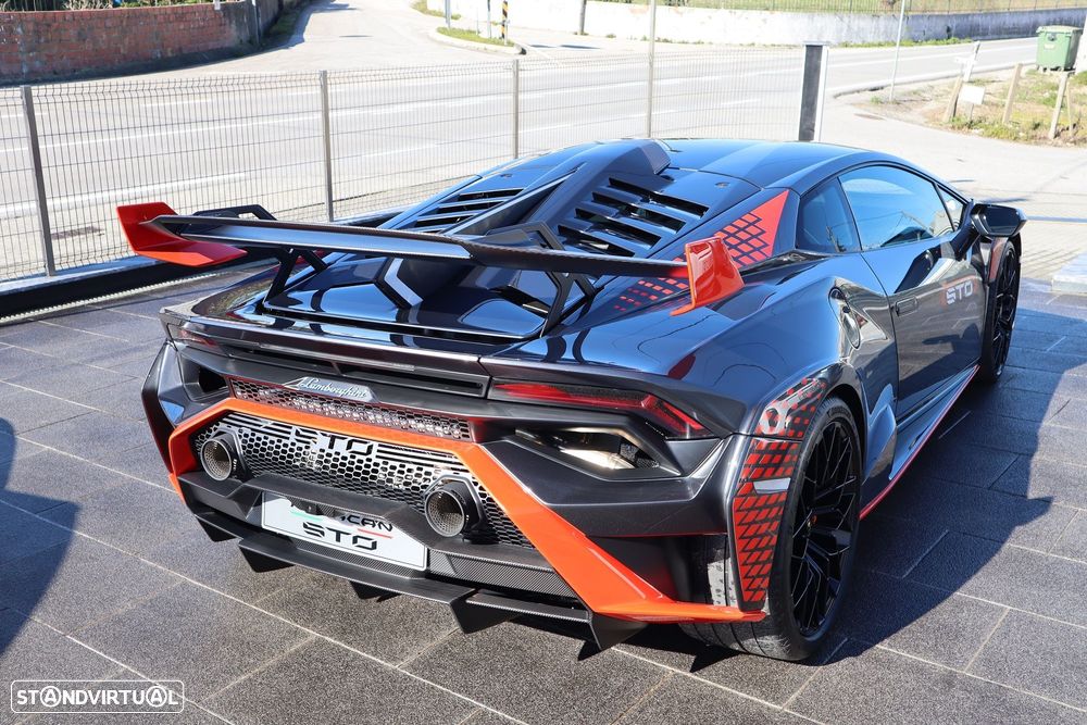 Lamborghini Huracán STO - 11