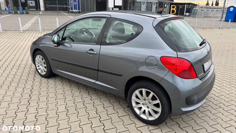 Peugeot 207 1.4 16V Trendy - 7