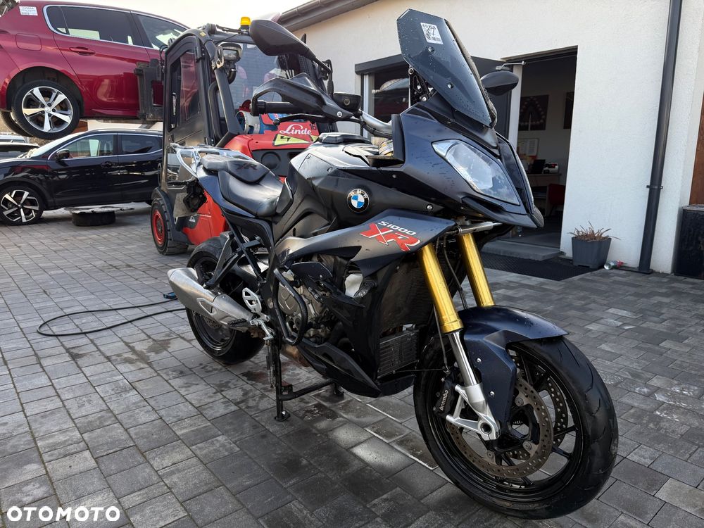 BMW S