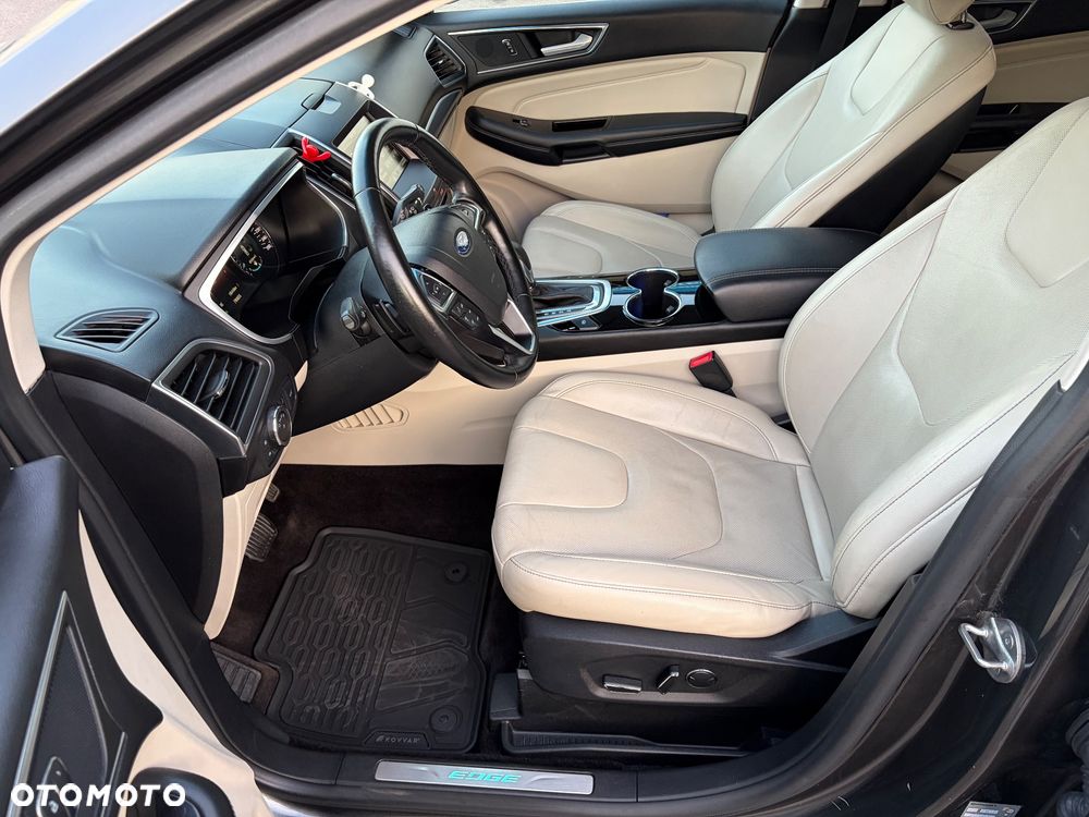 Ford Edge - 16