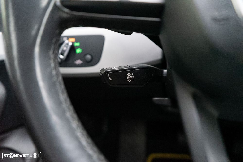 Audi A4 Avant 40 TDI Advanced S tronic - 39