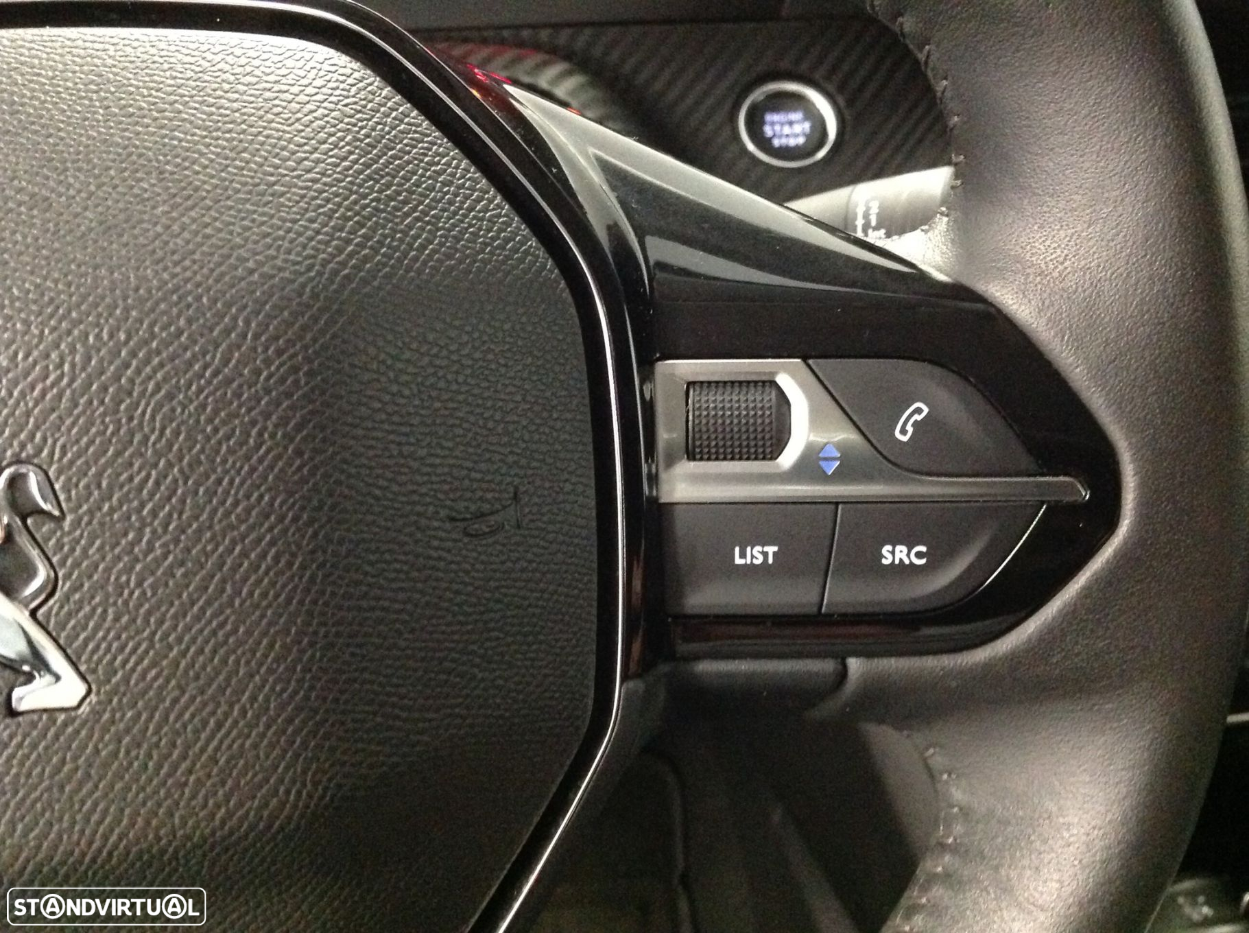Peugeot 208 1.2 PureTech Allure - 43