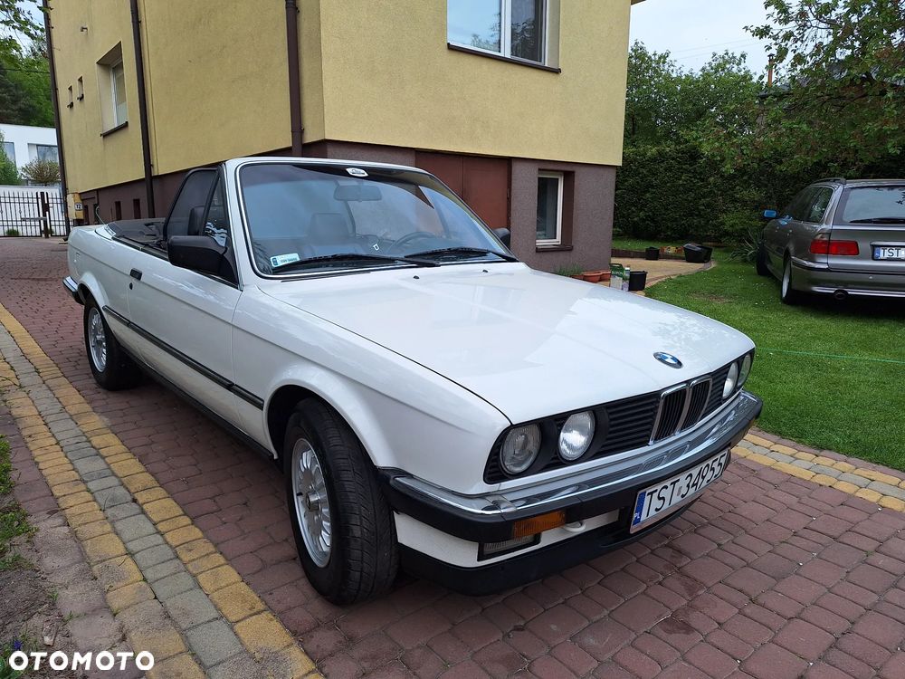 BMW Seria 3 325i - 1
