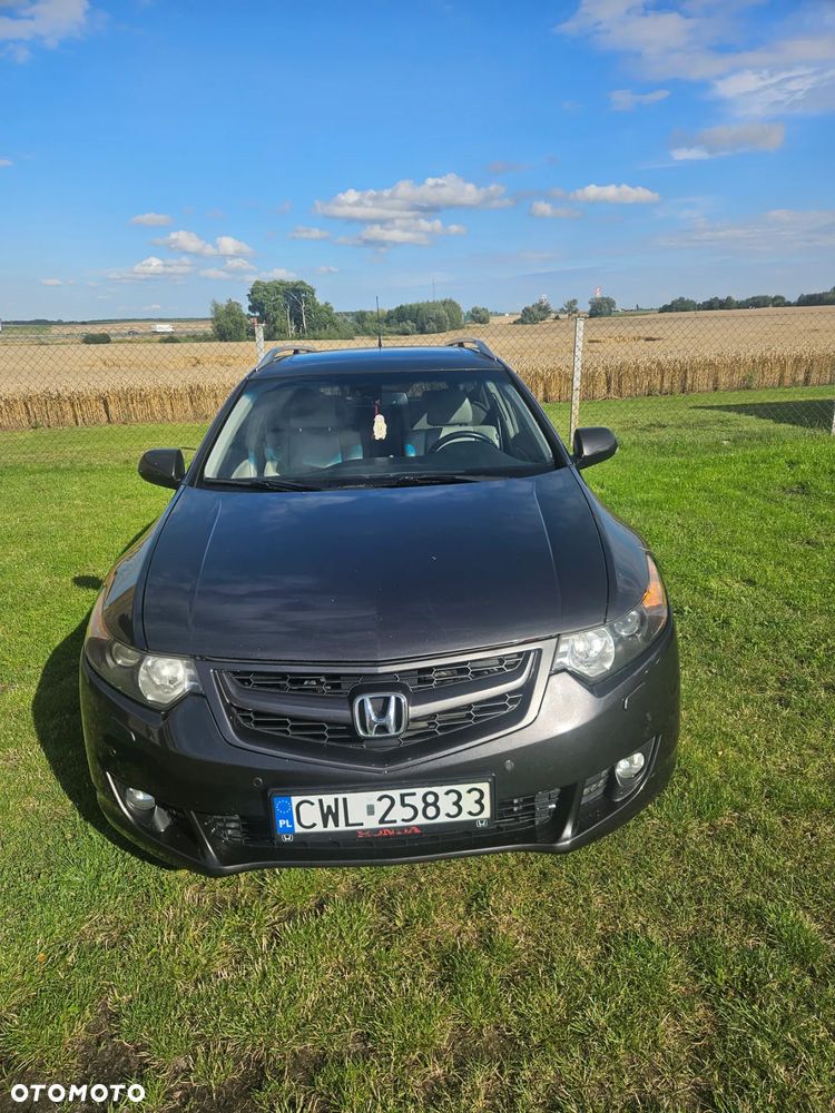Honda Accord 2.2d Executive Nav - 1