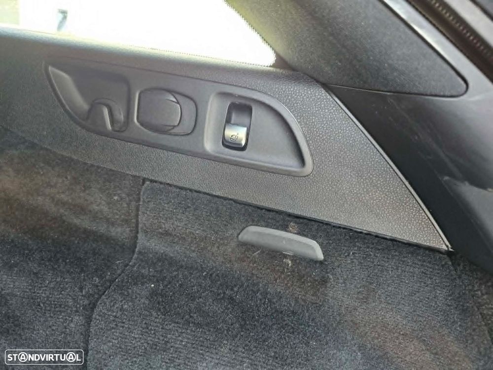 Mercedes-Benz E 300 - 6