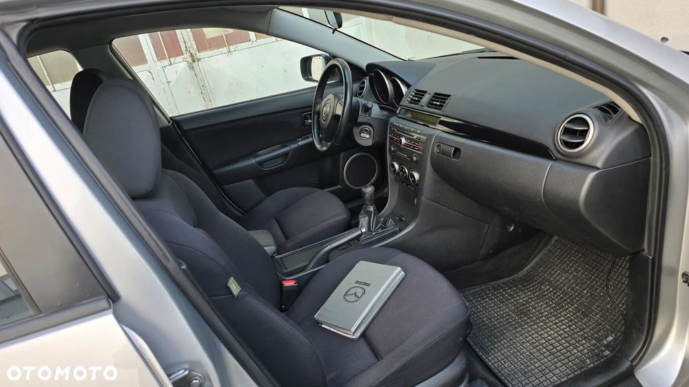 Mazda 3 1.6 Sport Active Plus - 24