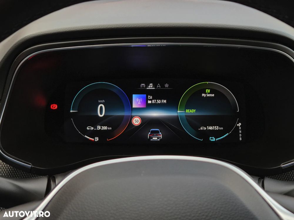 Renault Arkana E-TECH 145 Evolution - 15