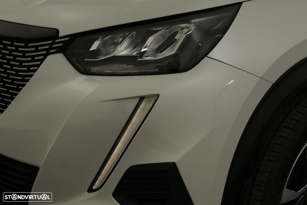 Peugeot 2008 1.2 PureTech Allure Pack EAT8 - 6