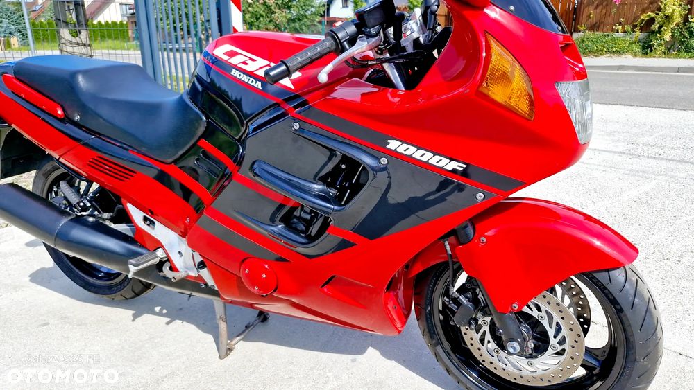 Honda CBR - 27
