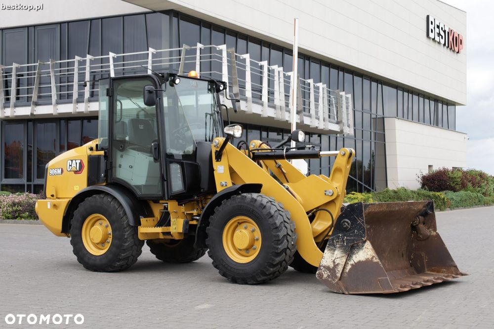 Caterpillar CAT 906M - 2