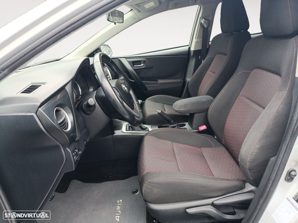 Toyota Auris 1.4 D-4D ACtive - 9