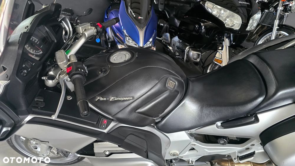 Honda ST - 6