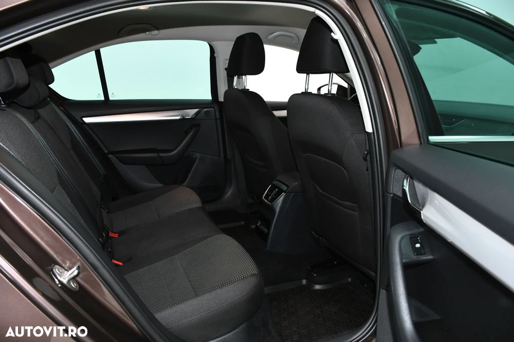 Skoda Octavia - 16