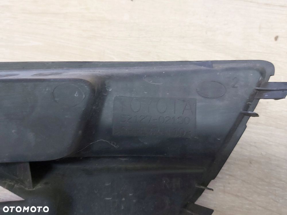 Toyota Corolla E12 LIFT Kratka zderzaka przód prawa 52127-02130 - 4