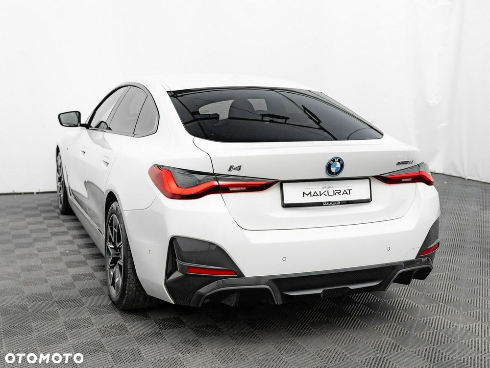 BMW i4 - 5