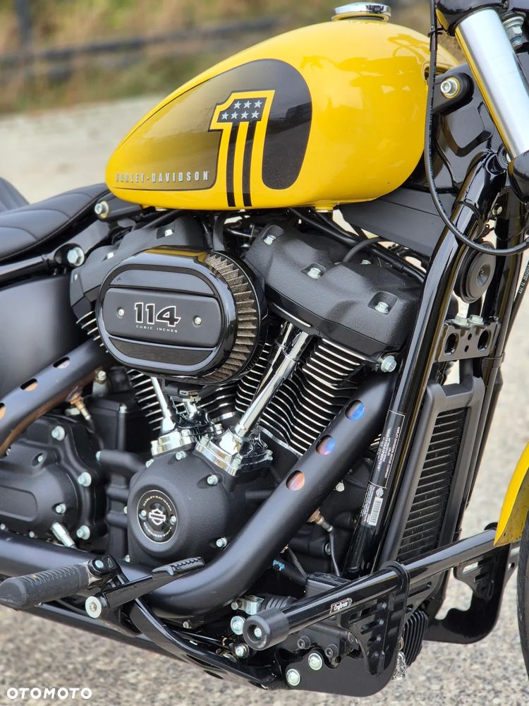 Harley-Davidson Softail Street Bob - 14