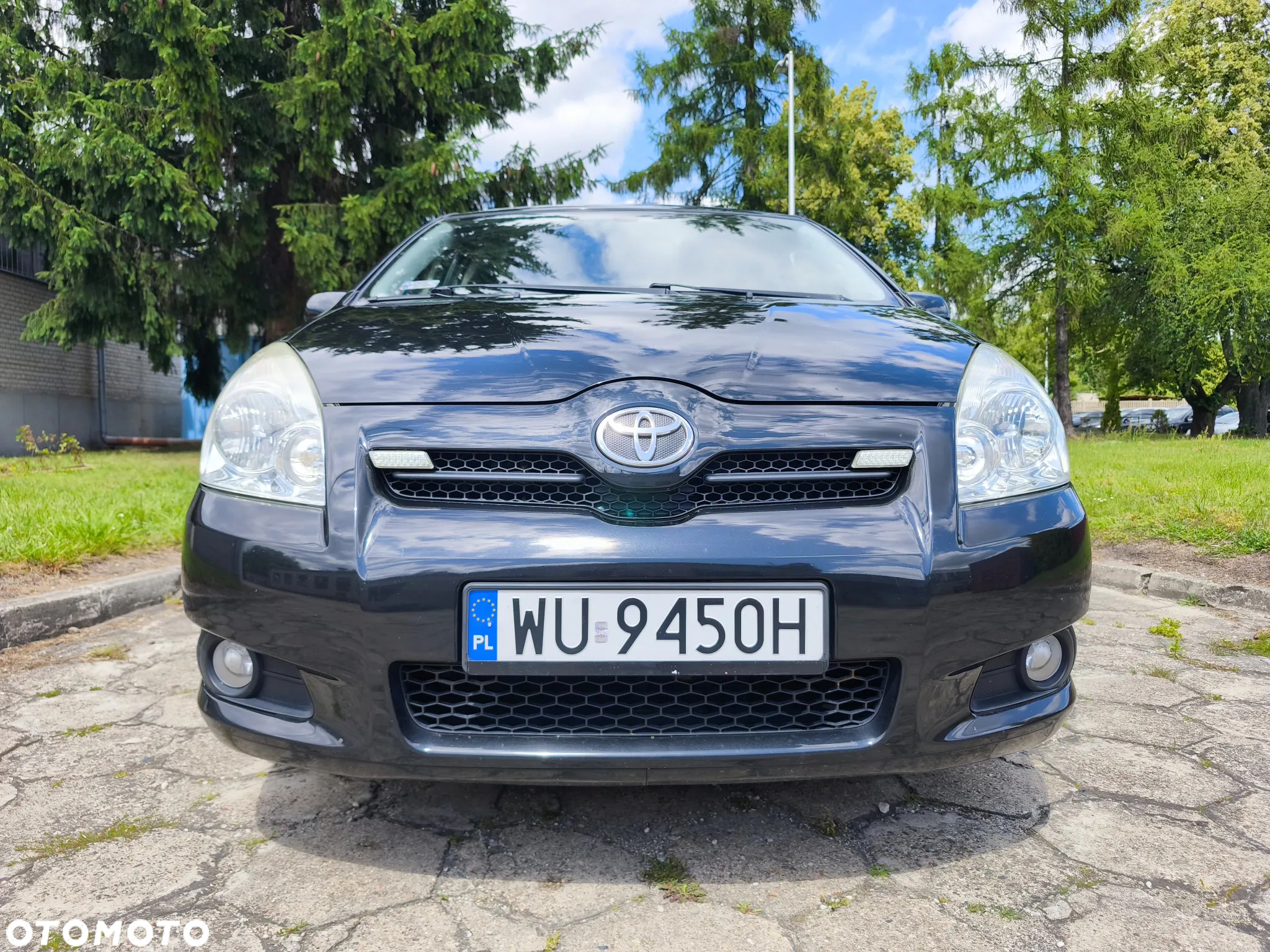 Toyota Corolla Verso 1.8 Premium + - 25