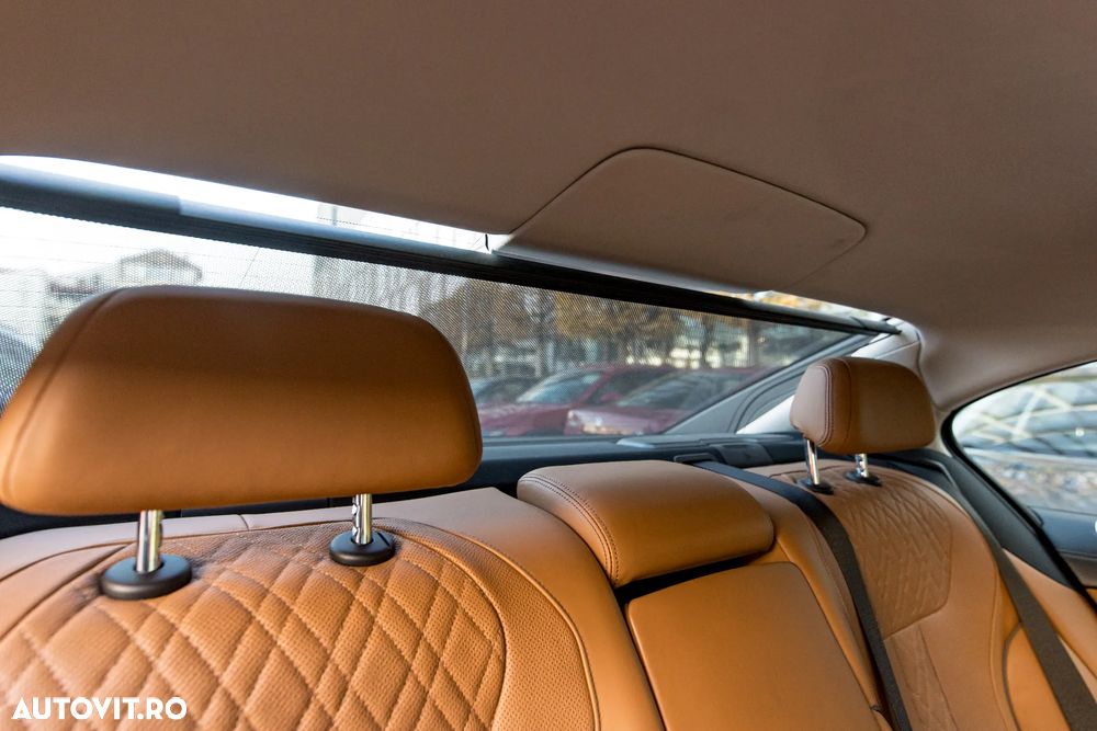 BMW Seria 7 750d xDrive - 36