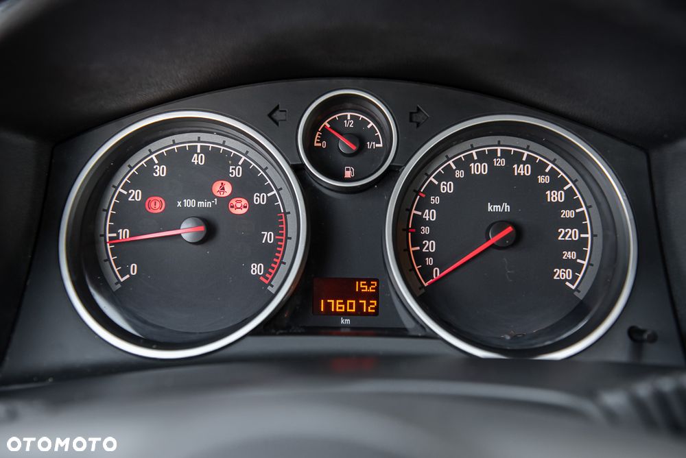 Opel Astra - 18