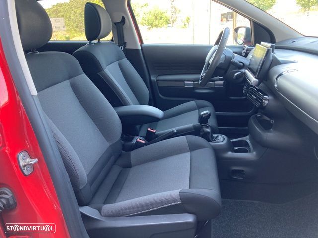 Citroën C4 Cactus PureTech 82 Shine - 32