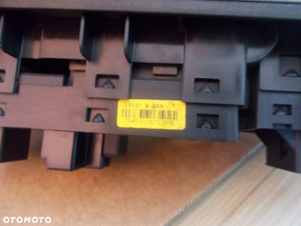 PANEL KLIMATYZACJI PANEL SZYB KIEROWCY WEJŚCIE USB FIAT BRAVO II 5G7846100 735451308 ORYGINAŁ - 12