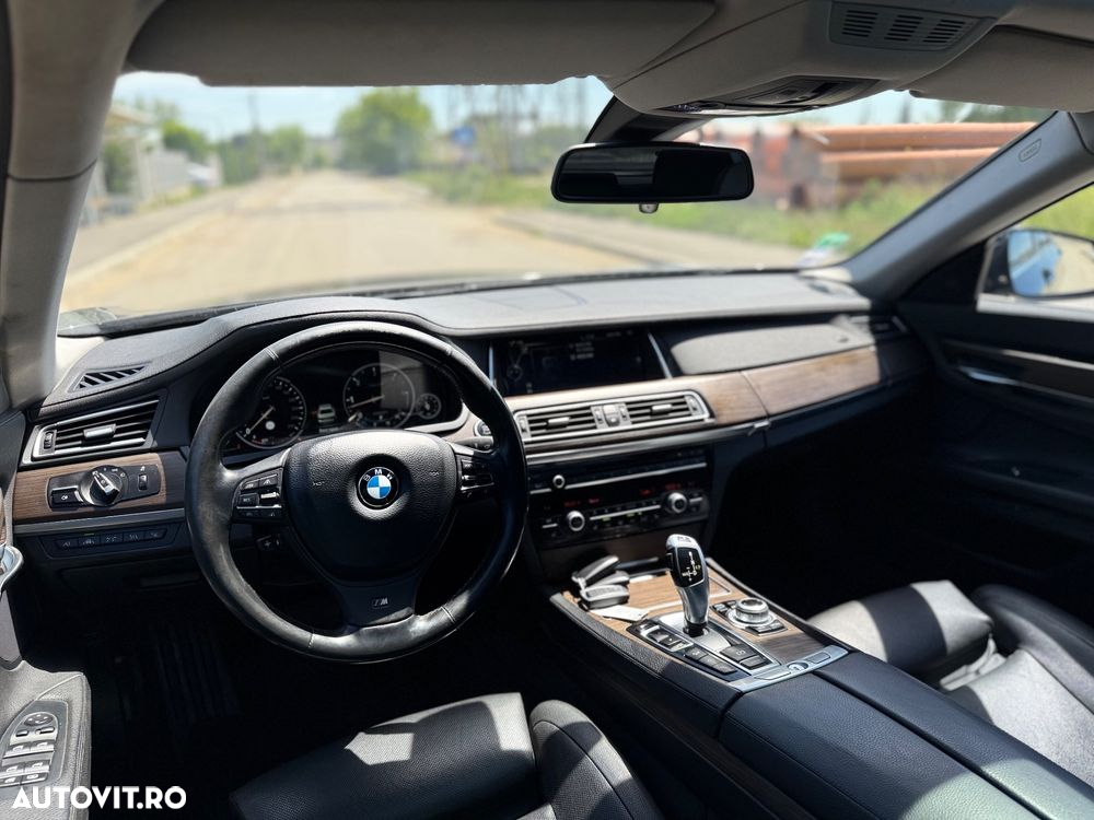 BMW Seria 7 740d xDrive Edition Exclusive - 14