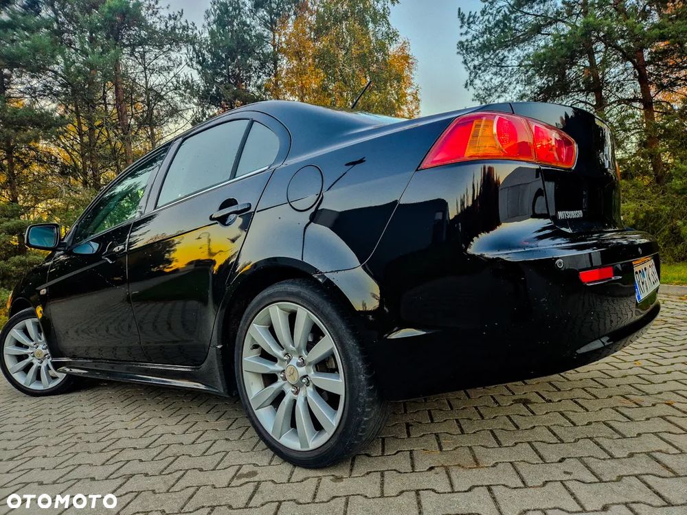 Mitsubishi Lancer - 16