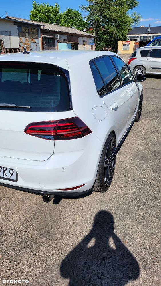 Volkswagen Golf - 7