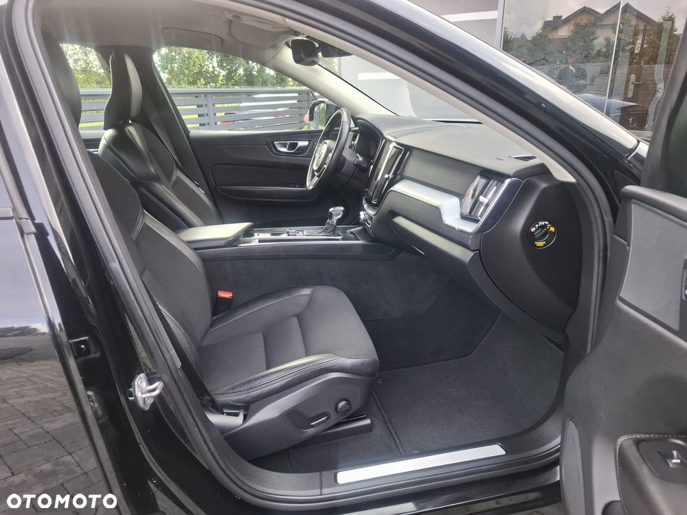 Volvo XC 60 D4 Geartronic Momentum Pro - 19