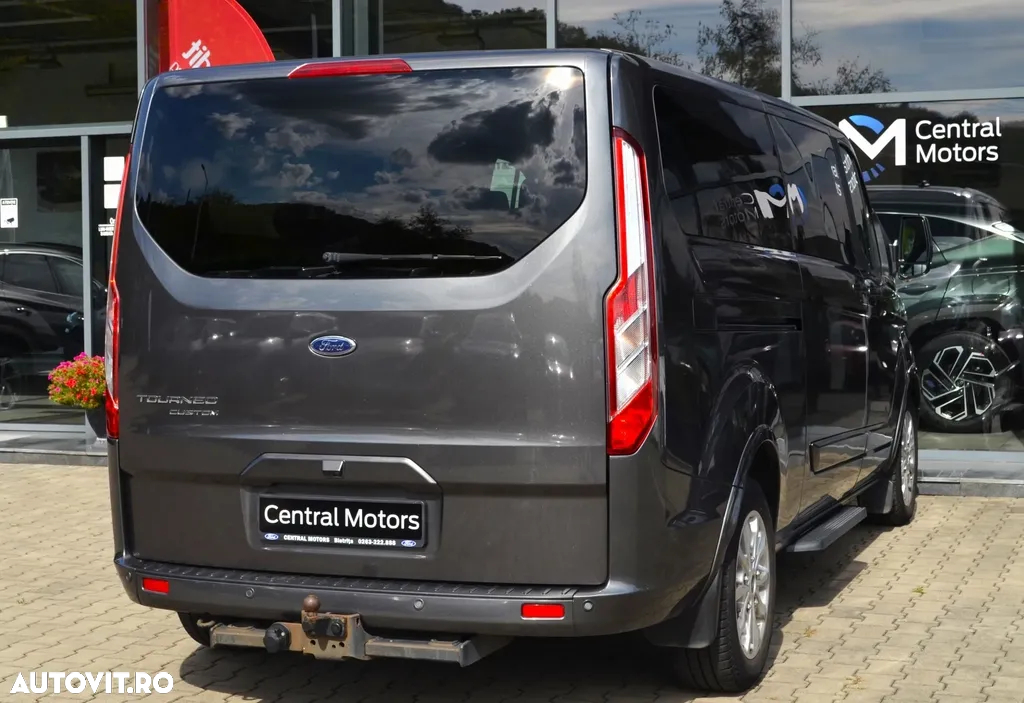 Ford Tourneo Custom - 6
