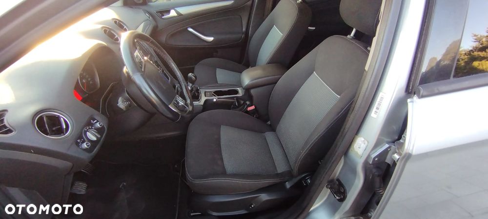 Ford Mondeo 2.0 TDCi ECOnetic Ambiente - 8