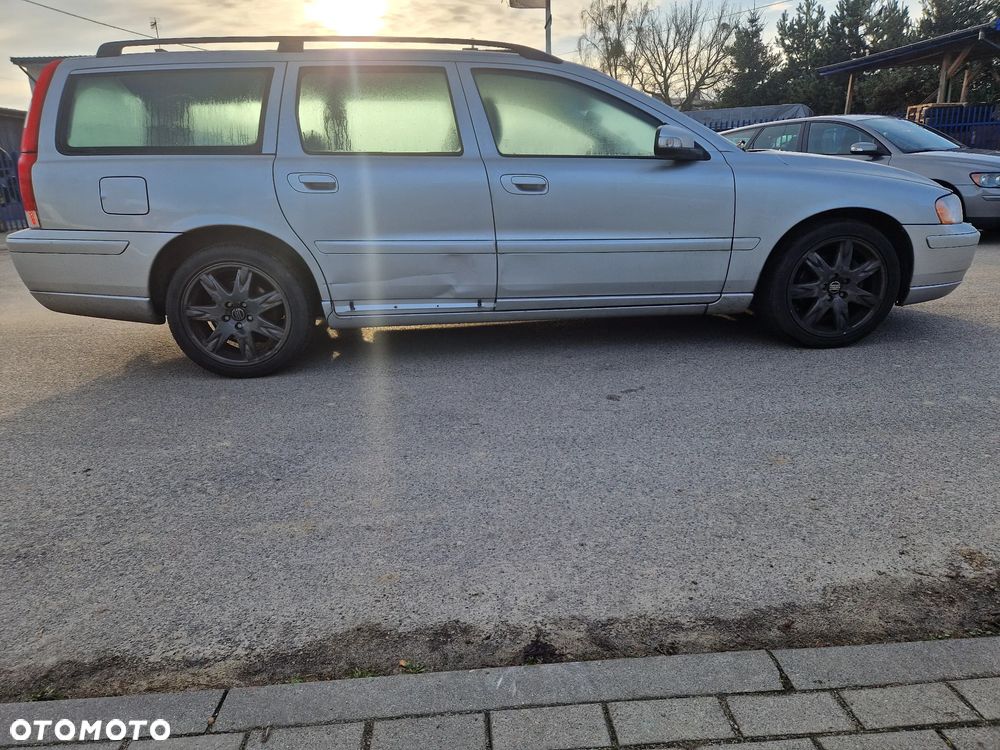 VOLVO V70 II S60 I MASKA BŁOTNIK DRZWI LUSTERKO XENON KOŁA LIFT 2.4D5 426-26 - 3