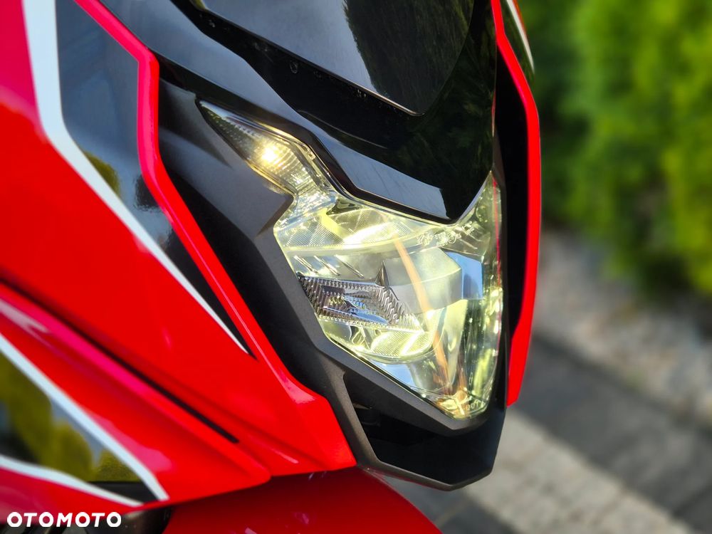 Honda CBR - 17