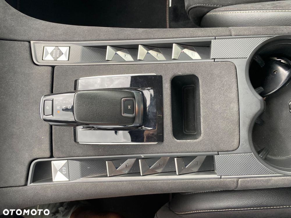 DS Automobiles DS 7 Crossback 2.0 BlueHDi Performance Line + - 15