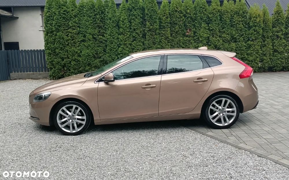 Volvo V40 D4 Summum - 12