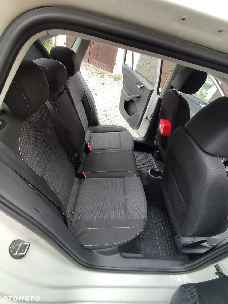 Skoda RAPID - 9