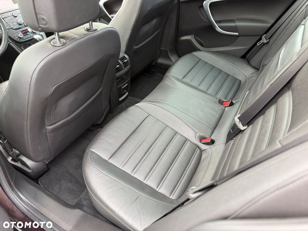 Opel Insignia - 26